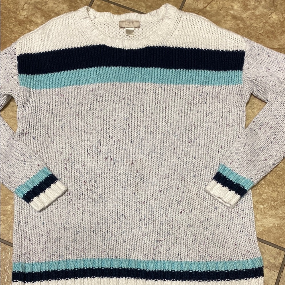 Cozy Colorblock Size Medium Chunky Knit Sweater - White, Blue, Black Fall Winter